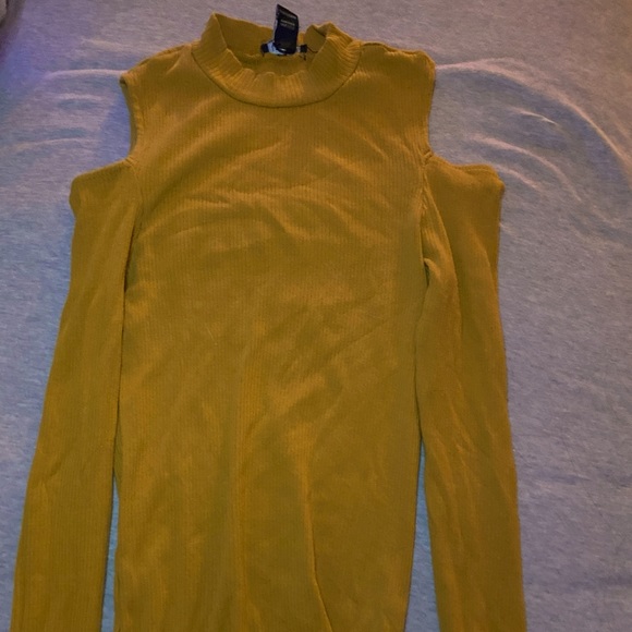 U 2 B mustard yellow cut shoulder top - Picture 1 of 1